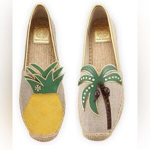 Tory Burch Pineapple espadrilles. Material: Canvas Size 9. Condition :Good